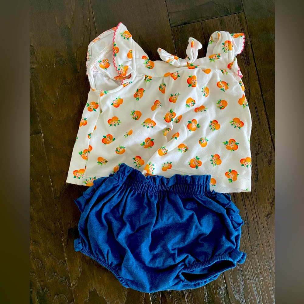 Kate spade cutest outfit! Ruffle bottom!!